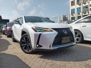 Lexus UX250h
