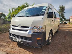 Toyota Hiace 9L