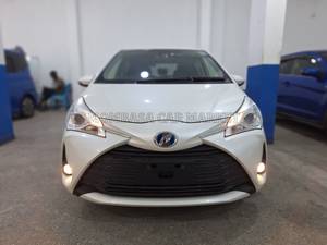 Toyota VITZ HYBRID