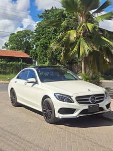 Mercedes Mercedes-Benz C200