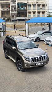 Toyota Land Cruiser Prado VXL