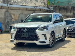 Lexus 570